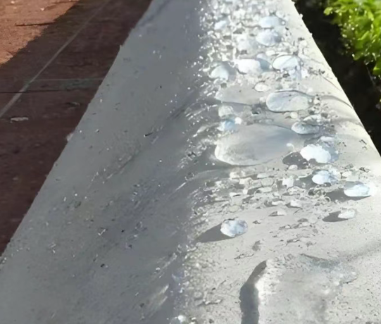 连江硅烷浸渍涂料在混凝土保护中的应用